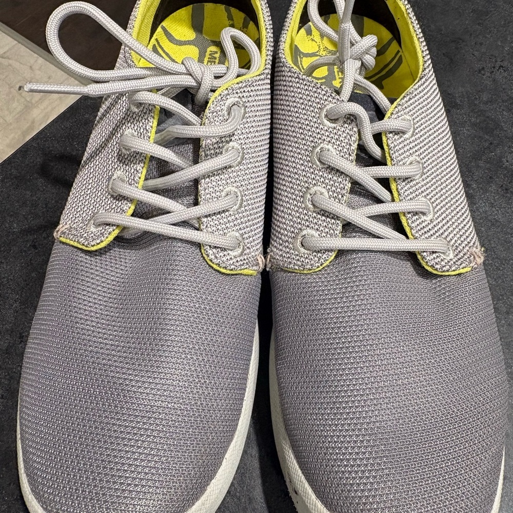 Merrell Woman's Wild Dove Performance Sneakers, Gray, Sz 8